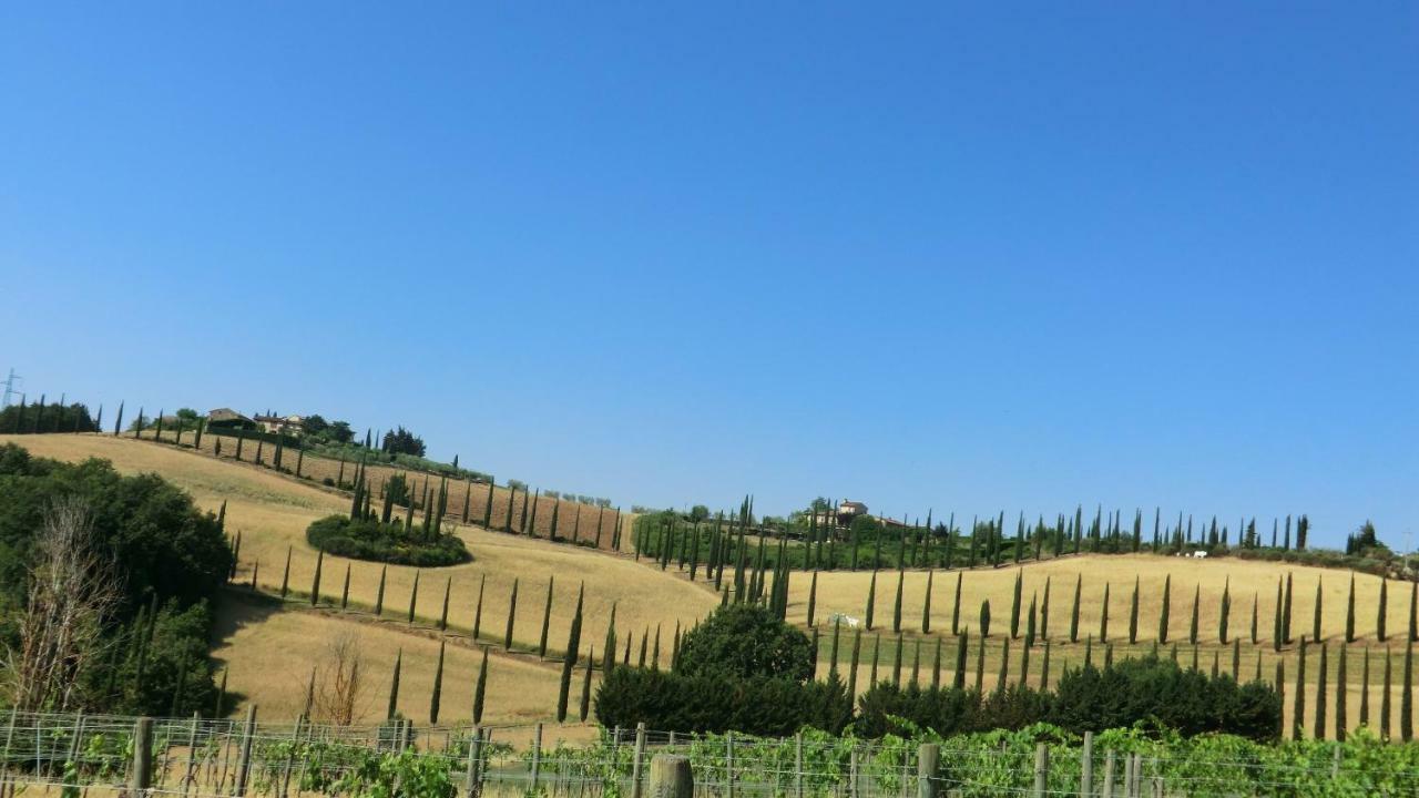 Appartamenti Ava E Tegrino Nell'Antica Dimora Di Fulignano San Gimignano Eksteriør billede