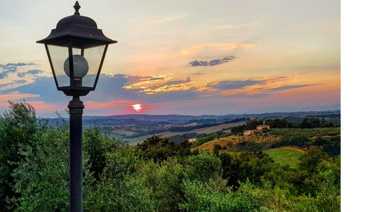 Appartamenti Ava E Tegrino Nell'Antica Dimora Di Fulignano San Gimignano Eksteriør billede