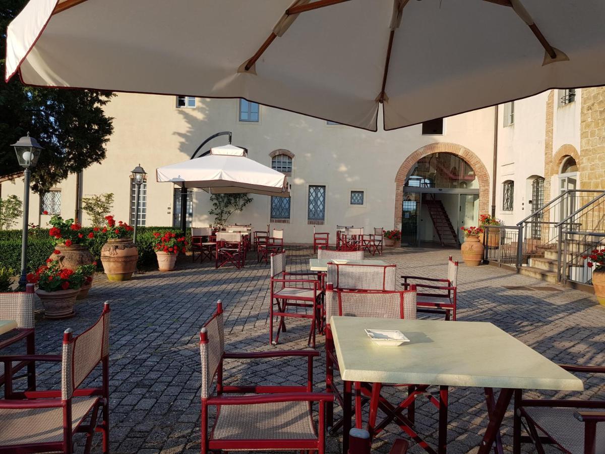 Appartamenti Ava E Tegrino Nell'Antica Dimora Di Fulignano San Gimignano Eksteriør billede